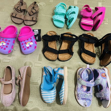 Zapatos, sandalias y  tenis para niños de ambos sexo) - Img 114580169