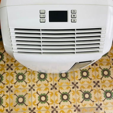 vendo Aire acondicionado portatil USO buen estado 12000btu(1tonelada) 200 USD solo WhatsApp lary 53136050. - Img 126647607