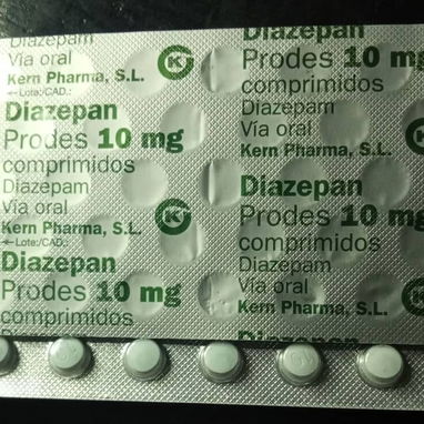 Vendo estos medicamentos entre otros, 58200460 - 5/10
