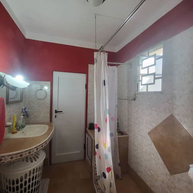 🏠 Casa independiente de 2 Plantas en La Lisa Reparto Elena #255 Cerca de La Primaria Aristides Viera 📍 - 5/10