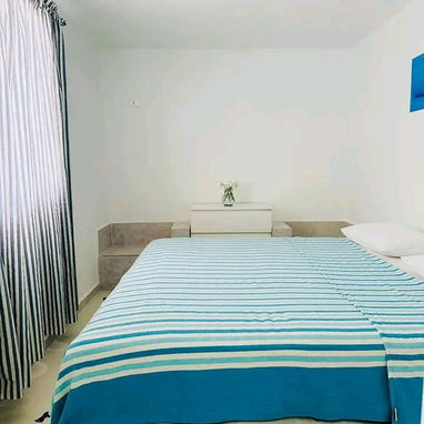 Cod.Z  🌊 Disponible Casa  de lujo en Santa Fe . Piscina privada + Panel solar ✨🌊.Capacidad para 4 personas. - Img 115731290