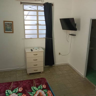 Renta de apartamento en el Vedado - Img 120596781