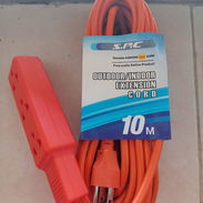 Extensión eléctrica de 10 metros 110-220v y 16 amperes - Img 55362718