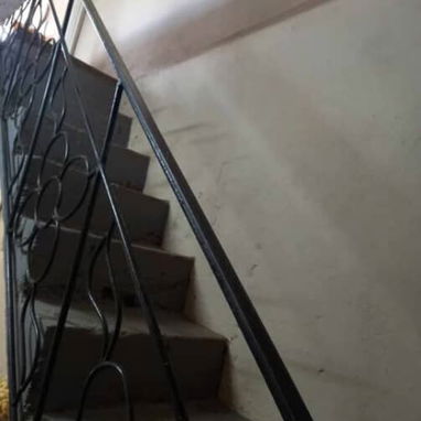 🏠 SE VENDE: Casa de 2 plantas, Mampostería y Placa en Güira de Melena. Zona céntrica - 4/10