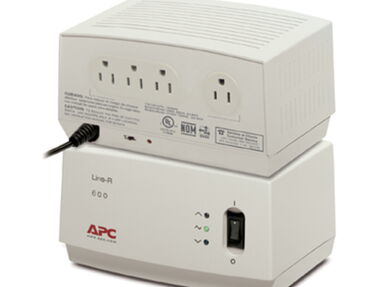 APC LE600 Line-R 600VA Regulador de voltaje automático - Img main-image-45222663