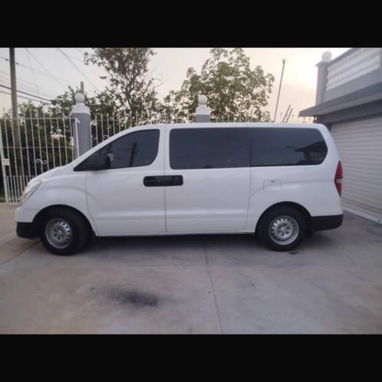 HYUNDAI H1 2018 - 8/10
