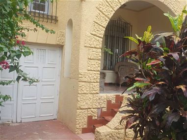 Venta de preciosa casa de dos plantas estilo colonial de placa en perfecto estado 4 cuartos y patio de tierra y cemento - Img main-image-45646757