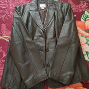 Vendo chaqueta nueva de cuero talla L, color marron - Img 44892869