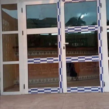 Puertas y ventanas de marquetería en aluminio - 6/10