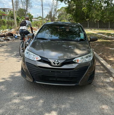 Vendo Toyota Yaris del 2020 importado 33 mil kilómetros - Img 69522181