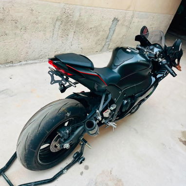 VENDO MOTO DEPORTIVA KAWASAKI NINJA ZX-10R [EM] - Img 127086433