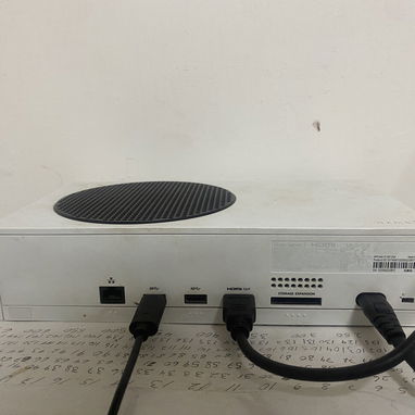 Se vende Xbox series S sin detalles único dueño - 2/5