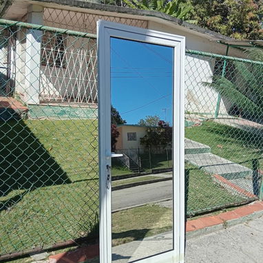 Puertas y ventanas de aluminio y cristal - Img 122130542