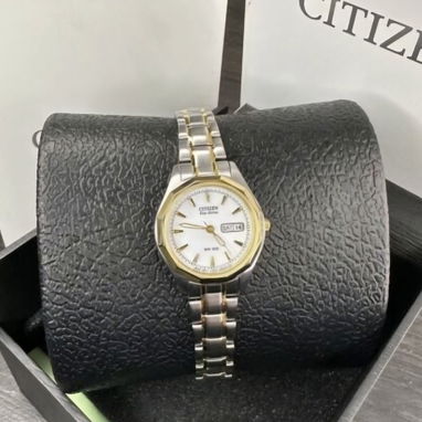 RELOJ CITIZEN ECODRIVE CORSO (EW3144-51A) DE MUJER , 27MM EN ACERO INOXIDABLE DOBLE TONO , OFERTON , A ESTRENAR 58049738 - Img 121611292