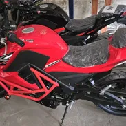 Moto de gasolina Furia Naked - Img 55847368