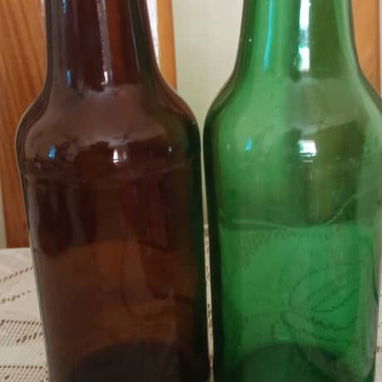 Vendo botellas vacias de varios tipos, ver imagenes. Llamar Marta 578407683 - Img 102747649