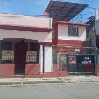 Vendo casa independiente en Playa - Img 105461070