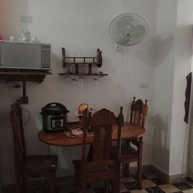 Vendo apaurtamento biplanta en 10000 USD, con $ en mano me ajusto, en 10 de octubre, de 2 cuartos. Baño y cocina, acabad - 3/10