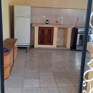 *REBAJADA A $80 000usd. AJUSTE CON $ EN MANO. En venta casa de 3 niveles en Santa Fe, Playa. El Roble - Img 123599500