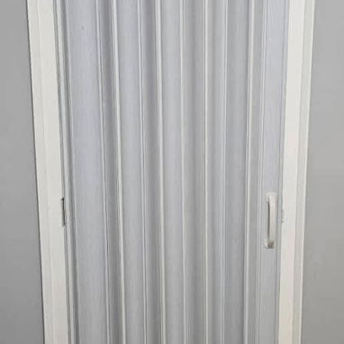 Puertas plegables de PVC, ventanas de PVC y puertas exteriores - Img 115894509