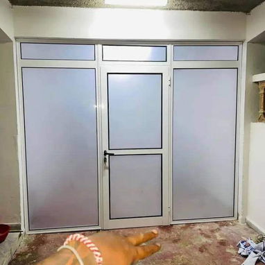 Carpinteria de aluminio..Realizamos todo tipo de diseños modernos en carpintería de aluminio - Img 118833043