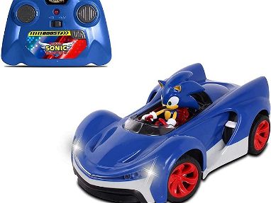 Juguetes y carro Sonic Racing. Llamar al número 52372412. - Img main-image