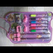 Artículos para la escuela, luncheras y juegos de plumones - Img 54569433