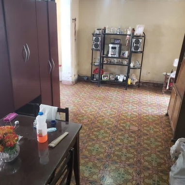 Se vende casa amplia a una cuadra de la calzada de 10 de octubre - Img 124410874