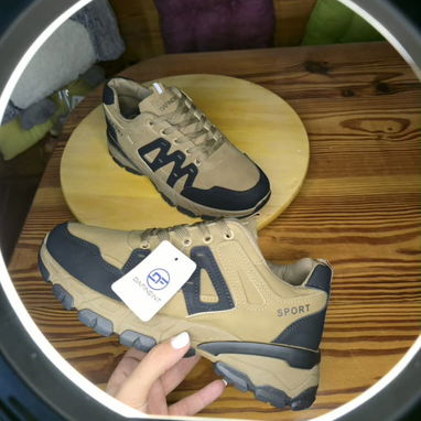 Zapatos variados, de diferentes diseños y colores. A muy buen precio - 10/10