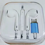 Audífonos con cable diseñados para Iphone y dispositivos Apple. - Img 56605553