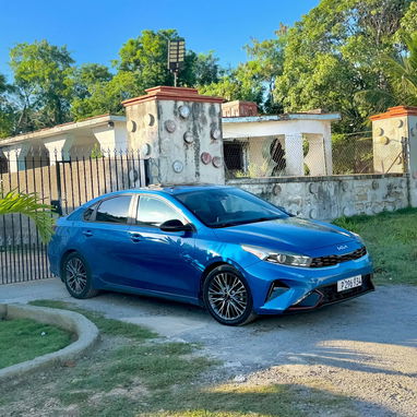 KIA FORTE GT LINE 2024 - 2/5