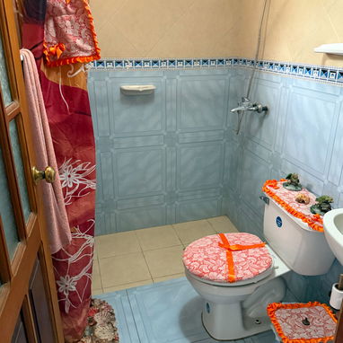 🏡 ¡SE VENDE CASA MODERNA EN HOLGUÍN! 🏊‍♀️✨ 💸 Rebajada a 45 mil usd 💸 - Img 124551706