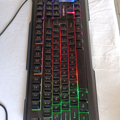 Teclado RGB - Img 124096396