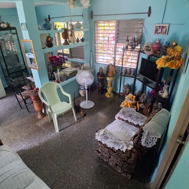 $9500 SIN AJUSTE. En venta 2 aptos  (interior) (PLANTA BAJA Y ALTA) en Lawton. 10 de Octubre - 8/10
