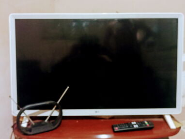 Smart TV, marca LG, 32" - Img main-image