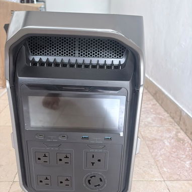 Ecoflow delta pro 3 pequeño detalle no afecta en su funcionamiento - 2/2