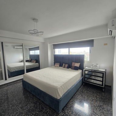 💥💥LUJOSO APARTAMENTO EN EL CENTRO DEL VEDADO💥💥 - Img 123225372