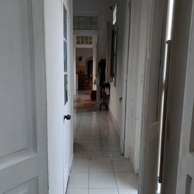 Vendo 🏠 🏠en una misma propiedad totalmente amueblada+Peugeot 309 ,Zona súper centrica!! - Img 125974614