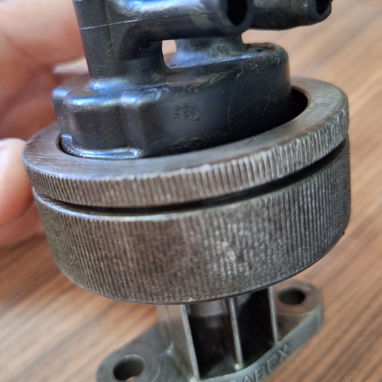 Vendo bomba de gasolina original de peugeot 405 de uso pero funcionando - Img 116327312