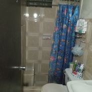 Apartamento en bajó e Alamar, con patio y frente en la propiedad - Img 57559499