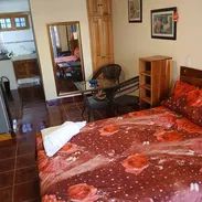 Rento apartamento independiente de una habitación en el vedado - Img 57276011