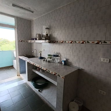 Vendo apartamento 4to piso en víbora park arroyo naranjo - Img 127609853