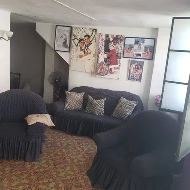 Se vende casa amplia a una cuadra de la calzada de 10 de octubre - Img 123440375
