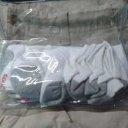 Pantalón blanco, beige, 2 shorts 1 polo con cinto y medias blancas - Img 45480778