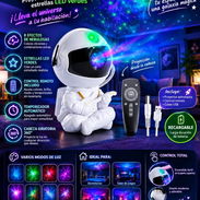 Astronauta de galaxia 🌌 .Propiedades en la foto - Img 56412898