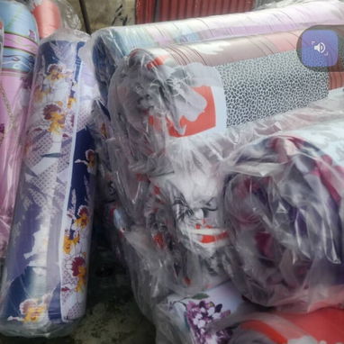 Colchones Konfort y Camas Kapitoneadas y juego King Size 2x2, Bases box - Img 121823424