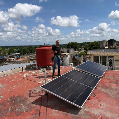 🔋 ¡SOLARYAREVO: TU ENERGÍA, SIEMPRE CONTIGO! 🔋☀️ ⚡ ¡KIT SOLAR INICIAL DESDE $6,000 USD! ⚡ 🏡 ¿Cansado de los apagones? - 2/5