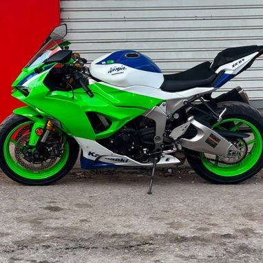 *Kawasaki ninja ZX6R| 2024|*  *40 ANIVERSARIO* - 4/6