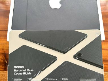 Aple MacBook Aire chip Apple M2 13 pulgadas - Img main-image