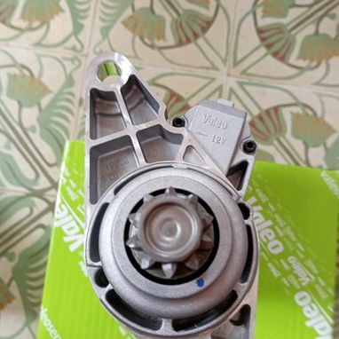 Motor de arranque marca Valeo Francés para SEAT Córdoba, Ibiza, Skoda Fabia y VW y - Img 118460984